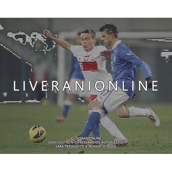 GLIWICE STADION MIEJSKI PRZY ULICY OKRZEI 27.03.2013 PILKA NOZNA 12 TURNIEJ CZTERECH NARODOW POLSKA U20 - WLOCHY U20 NZ SZYMON DREWNIAK POL LORENZO CRISETIG ITA FOT MICHAL NOWAK / NEWSPIX.PL GLIWICE 27.03.2013 FOOTBALL 12TH FOUR NATIONS TOURNAMENT POLAND U20 - ITALY U20 SZYMON DREWNIAK POL LORENZO CRISETIG ITA MICHAL NOWAK / NEWSPIX.PL --- Newspix.pl AG ALDO LIVERANI S A S ONLY ITALY *** Local Caption *** www.newspix.pl mail us: info@newspix.pl call us: 0048 022 23 22 222 --- Polish Picture Agency by Ringier Axel Springer Poland