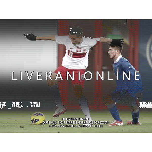 GLIWICE STADION MIEJSKI PRZY ULICY OKRZEI 27.03.2013 PILKA NOZNA 12 TURNIEJ CZTERECH NARODOW POLSKA U20 - WLOCHY U20 NZ SZYMON DREWNIAK POL ANDREA SCHIAVONE ITA FOT MICHAL NOWAK / NEWSPIX.PL GLIWICE 27.03.2013 FOOTBALL 12TH FOUR NATIONS TOURNAMENT POLAND U20 - ITALY U20 SZYMON DREWNIAK POL ANDREA SCHIAVONE ITA MICHAL NOWAK / NEWSPIX.PL --- Newspix.pl AG ALDO LIVERANI S A S ONLY ITALY *** Local Caption *** www.newspix.pl mail us: info@newspix.pl call us: 0048 022 23 22 222 --- Polish Picture Agency by Ringier Axel Springer Poland