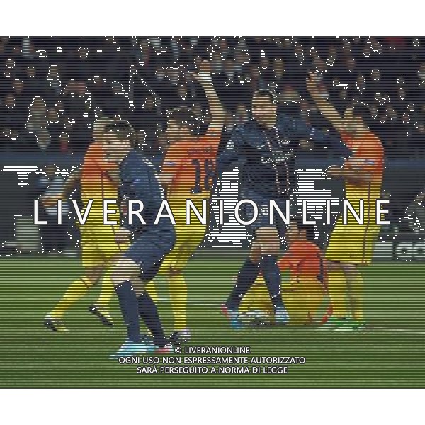 UEFA Champions League\'s quarter-final first leg between Paris Saint-Germain FC and FC Barcelona at the Parc des Princes stadium on April 2, 2013 in Paris France, Parc des Princes, Paris St Germain v Barcelona (2-2) Champions League Quarter Final 1st Leg 02/04/2013 Zlatan Ibrahimovich (PSG) scores equaliser to make it 1-1 Photo: Roger Parker Fotosports International ©photoshot/AGENZIA ALDO LIVERANI SAS - ITALY ONLY - PSG Paris Saint Germain FC - FC Barcellona Gara di andata di UEFA Champions League quarti di finale allo stadio Parc des Princes a Parigi, Francia 2 aprile 2013 - gol