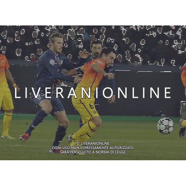 UEFA Champions League\'s quarter-final first leg between Paris Saint-Germain FC and FC Barcelona at the Parc des Princes stadium on April 2, 2013 in Paris France, Parc des Princes, Paris St Germain v Barcelona (2-2) Champions League Quarter Final 1st Leg 02/04/2013 David Beckham (PSG) Xavi Hernandez (Barcelona) Photo: Roger Parker Fotosports International ©photoshot/AGENZIA ALDO LIVERANI SAS - ITALY ONLY - PSG Paris Saint Germain FC - FC Barcellona Gara di andata di UEFA Champions League quarti di finale allo stadio Parc des Princes a Parigi, Francia 2 aprile 2013