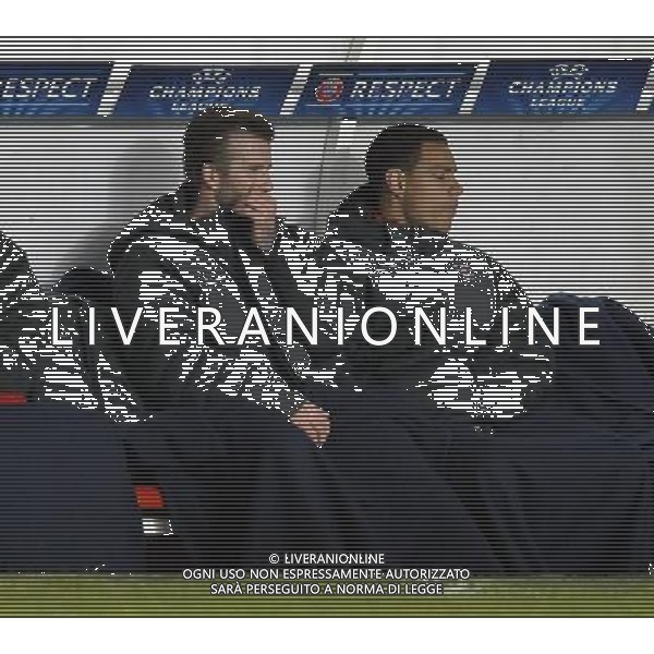 UEFA Champions League\'s quarter-final first leg between Paris Saint-Germain FC and FC Barcelona at the Parc des Princes stadium on April 2, 2013 in Paris France, Parc des Princes, Paris St Germain v Barcelona (2-2) Champions League Quarter Final 1st Leg 02/04/2013 Last Man Standing or sitting David Beckham (PSG) the last English player in this year\'s Champions League finishes the match on the bench Photo: Roger Parker Fotosports International ©photoshot/AGENZIA ALDO LIVERANI SAS - ITALY ONLY - PSG Paris Saint Germain FC - FC Barcellona Gara di andata di UEFA Champions League quarti di finale allo stadio Parc des Princes a Parigi, Francia 2 aprile 2013 - panchina