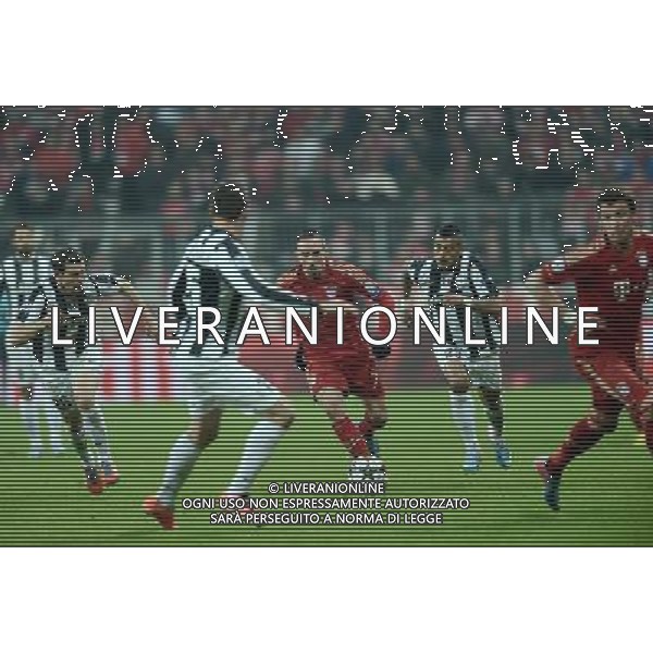 (130403) -- MUNICH, April 3, 2013 () -- Franck Ribery (C) of Bayern Munich drives the ball during the UEFA Champions League quarter-final match against Juventus in Munich, south Germany, April 2, 2013. Bayern Munich won 2-0. (/Ma Ning) ©PHOTOSHOT/AGENZIA ALDO LIVERANI SAS - ITALY ONLY - Bayern Monaco - Juventus UEFA Champions League 2012/2013 Quarti di Finale andata Monaco di Baviera (Germania) - 02.04.2013