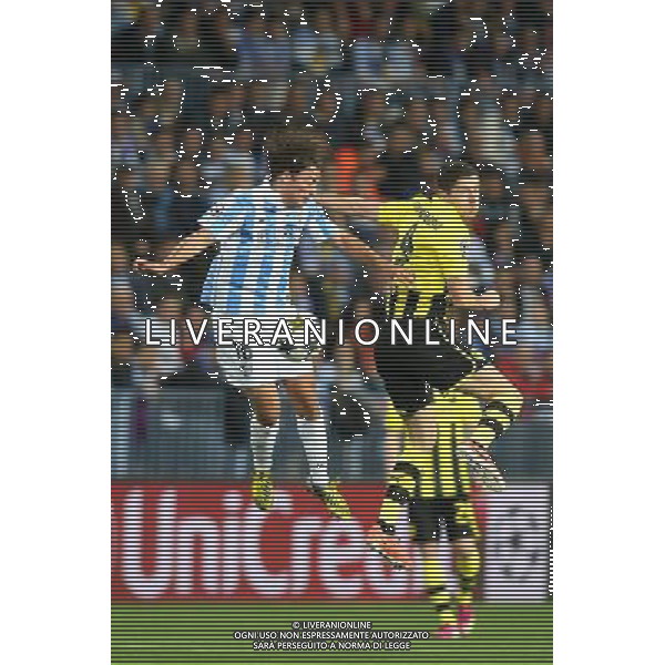 MALAGA 03.04.2013 PIERWSZY MECZ 1/4 FINALU CWIERCFINAL LIGA MISTRZOW SEZON 2012/13: MALAGA CF - BORUSSIA DORTMUND --- UEFA CHAMPIONS LEAGUE QUARTERFINAL FIRST MATCH: MALAGA CF - BVB 1909 MANUEL ITURRA ROBERT LEWANDOWSKI FOT. PIOTR KUCZA/NEWSPIX.PL --- Newspix.pl AG ALDO LIVERANI S A S ONLY ITALY *** Local Caption *** www.newspix.pl mail us: info@newspix.pl call us: 0048 022 23 22 222 --- Polish Picture Agency by Ringier Axel Springer Poland