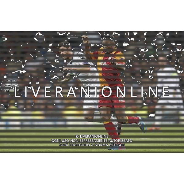 Real Madrid\'s Xabi Alonso and Galatasaray\'s Didier Drogba during quarter finals CHampions League match on March 3rd 2013. Photo: Cesar Cebolla / ALFAQUI AG ALDO LIVERANI S A S ONLY ITALY