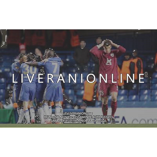 Chelsea\'s Victor Moses celebrates scoring his sides second goal with his team mates while Rubin Kazan\'s Roman Eremenko looks on dejected. Chelsea are beating Rubin 2:0 Chelsea 04/04/13 Chelsea V Rubin Kazan 04/04/13 Europa League Quarter Final 1st Leg Photo: Richard Washbrooke Fotosports International ©PHOTOSHOT/AGENZIA ALDO LIVERANI SAS - ITALY ONLY - EDITORIAL USE ONLY Chelsea Vs Rubin Kazan Quarti di finale andata Europa League 04 aprile 2013