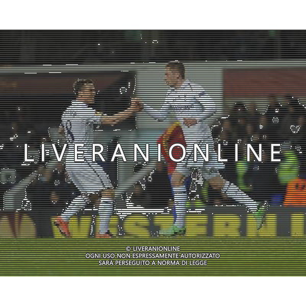 Glfi Sigurdsson Celebrates Scoring 2nd goal with team mate Scott Parker Tottenham Hotspur 2012/13 Tottenham Hotspur V FC Basel 04/04/13 UEFA Europa League Photo: Robin Parker Fotosports International ©PHOTOSHOT/AGENZIA ALDO LIVERANI SAS - ITALY ONLY - EDITORIAL USE ONLY Tottenham Hotspur Vs FC Basilea Quarti di finale andata UEFA Europa League 04 aprile 2013