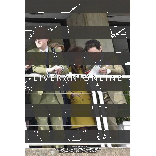  Pippa Middleton enjoys the races at Thursday\'s St Patrick\'s day, Cheltenham Gold Cup Festival, Cheltenham Racecourse, Glos Date 14/03/2013 /AGENZIA ALDO LIVERANI SAS/ITALY ONLY - EDITORIAL USE ONLY
