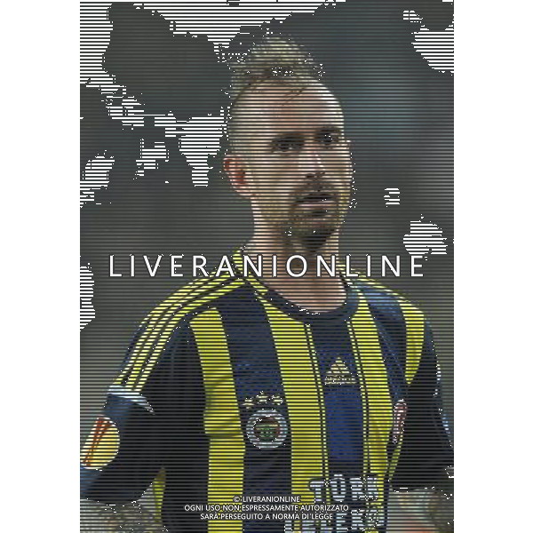 UEFA Europa League Quarterfinal match between Fenerbahce and Lazio at Sukru Saracoglu Stadium in Istanbul on April 4, 2013 Match scored: Fenerbahce 2 - Lazio 0 Pictured: Raul Meireles of Fenerbahce. PILKA NOZNA LIGA EUROPY SEZON 2012/2013 FOT.SESKIM PHOTO/NEWSPIX.PL TURKEY, GERMANY, AUSTRIA AND UK OUT !!! --- Newspix.pl AG ALDO LIVERANI S A S ONLY ITALY *** Local Caption *** www.newspix.pl mail us: info@newspix.pl call us: 0048 022 23 22 222 --- Polish Picture Agency by Ringier Axel Springer Poland
