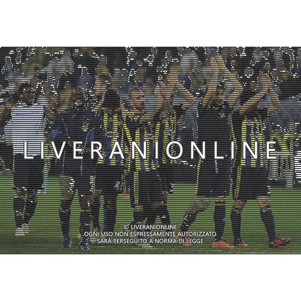 UEFA Europa League Quarterfinal match between Fenerbahce and Lazio at Sukru Saracoglu Stadium in Istanbul on April 4, 2013 Match scored: Fenerbahce 2 - Lazio 0 Pictured: Fenerbahce\'s players celebrates after the match. PILKA NOZNA LIGA EUROPY SEZON 2012/2013 FOT.SESKIM PHOTO/NEWSPIX.PL TURKEY, GERMANY, AUSTRIA AND UK OUT !!! --- Newspix.pl AG ALDO LIVERANI S A S ONLY ITALY *** Local Caption *** www.newspix.pl mail us: info@newspix.pl call us: 0048 022 23 22 222 --- Polish Picture Agency by Ringier Axel Springer Poland