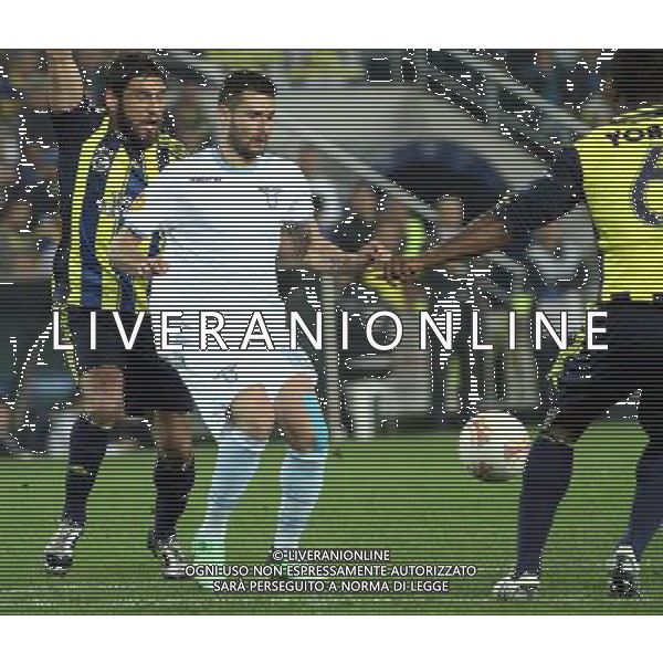 UEFA Europa League Quarterfinal match between Fenerbahce and Lazio at Sukru Saracoglu Stadium in Istanbul on April 4, 2013 Match scored: Fenerbahce 2 - Lazio 0 Pictured: Egemen Korkmaz (L) of Fenerbahce and Antonio Candreva of Lazio. PILKA NOZNA LIGA EUROPY SEZON 2012/2013 FOT.SESKIM PHOTO/NEWSPIX.PL TURKEY, GERMANY, AUSTRIA AND UK OUT !!! --- Newspix.pl AG ALDO LIVERANI S A S ONLY ITALY *** Local Caption *** www.newspix.pl mail us: info@newspix.pl call us: 0048 022 23 22 222 --- Polish Picture Agency by Ringier Axel Springer Poland
