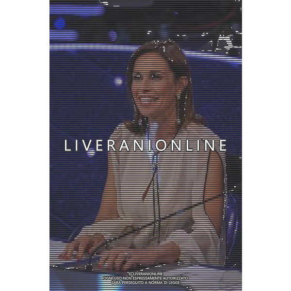 Roma - 06/04/2013 - Auditorium Rai - Trasmissione di Rai 1 \' Altrimetni ci Arrabbiamo \' condotta da Milly Carlucci - nella foto: Cristina Parodi Â© Fabrizio Corradetti - Ag. Aldo Liverani sas