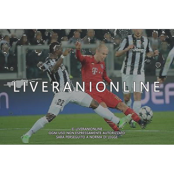 UEFA Champions League - Quarti di finale gara di ritorno Torino 10-04-2013 Juventus - Bayern Monaco nella foto Robben al tiro foto Roberto Garavaglia - ag. Aldo Liverani
