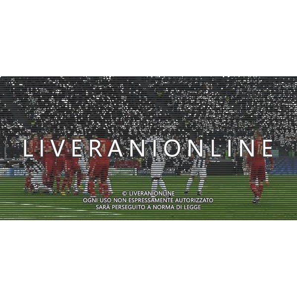 UEFA Champions League 2012/2013 Quarti di Finale Ritorno Torino - 10.04.2013 Juventus-Bayern Monaco Nella Foto:punizione pirlo parata da neuer /Ph.Vitez-Ag. Aldo Liverani