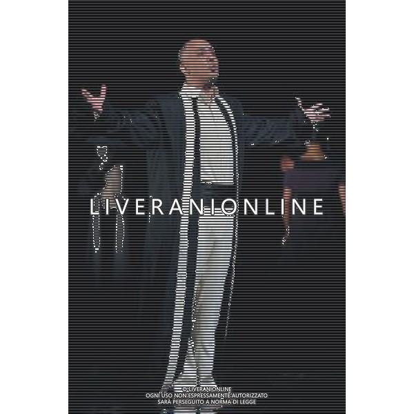 (130411) -- BEIJING, April 11, 2013 () -- Actor Yao Lu rehearses the ancient Greek tragedy \'Oedipus the King\' at the National Center for the Performing Arts in Beijing, capital of China, April 10, 2013. The play directed by Li Liuyi will be put on stage from April 11 to 14. (/Li Yan) (mp) ©photoshot/AGENZIA ALDO LIVERANI SAS - ITALY ONLY - Attori teatrali provano l\'antica tragedia greca \'Edipo re\' presso il Centro Nazionale per le Arti dello Spettacolo a Pechino, capitale della Cina, 10 aprile 2013.