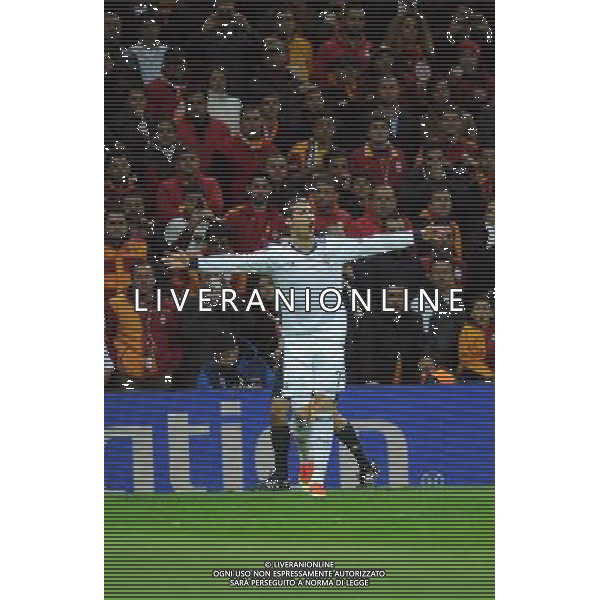 (130410) -- ISTANBUL, April 10, 2013 () -- Real Madrid\'s Cristiano Ronaldo celebrates after scoring during the UEFA Champions League quarter final second leg soccer match between Galatasaray and Real Madrid in Istanbul, Turkey, April 9, 2013. Real Madrid lost 2-3 but entered the semifinal with a total result 5-3.(/Ma Yan) ©PHOTOSHOT/AGENZIA ALDO LIVERANI SAS - ITALY ONLY - Galatasaray - Real Madrid UEFA Champions League Quarti di Finale di ritorno a Istanbul, in Turchia 9 Aprile 2013