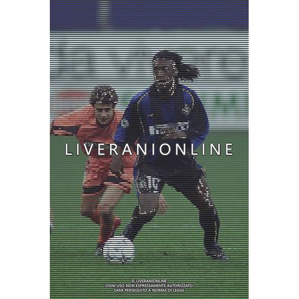 MILANO, 14-03-02 DFP/MARCO LUSSOSO INTER-VALENCIA (COPPA UEFA) NELLA FOTO: CLARENCE SEEDORF AG ALDO LIVERANI S A S