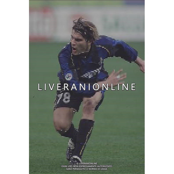 MILANO, 14-03-02 DFP/MARCO LUSSOSO INTER-VALENCIA (COPPA UEFA) NELLA FOTO: NICOLA VENTOLA AG ALDO LIVERANI S A S