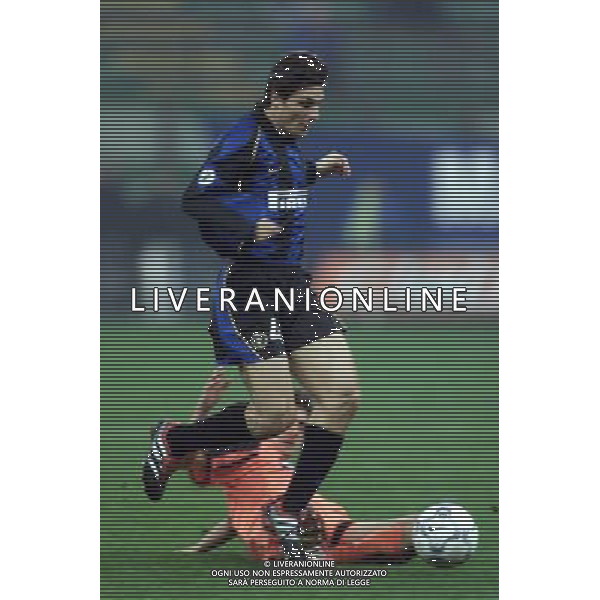 MILANO, 14-03-02 DFP/MARCO LUSSOSO INTER-VALENCIA (COPPA UEFA) NELLA FOTO: JAVIER ZANETTI AG ALDO LIVERANI S A S