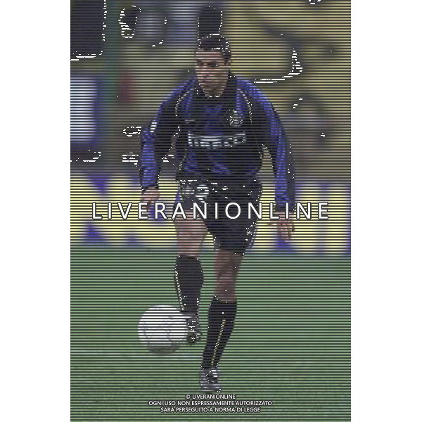 MILANO, 21-02-02 DFP/MARCO LUSSOSO INTER-AEK ATENE (COPPA UEFA) NELLA FOTO: IVAN CORDOBA AG ALDO LIVERANI S A S