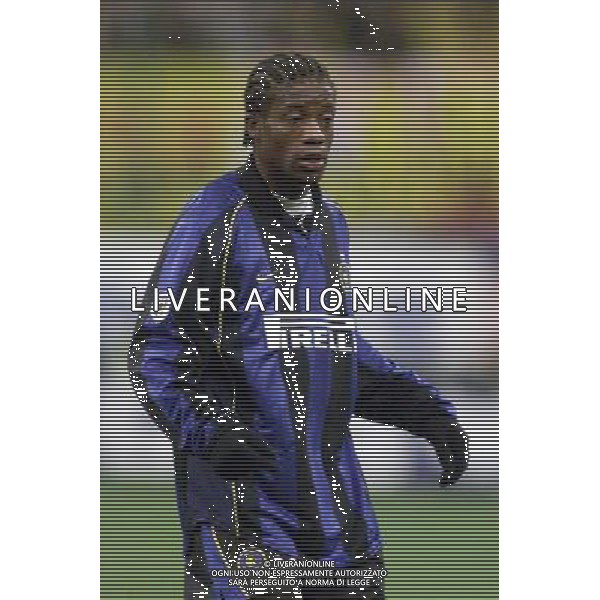 MILANO, 21-02-02 DFP/MARCO LUSSOSO INTER-AEK ATENE (COPPA UEFA) NELLA FOTO: MOHAMMED KALLON AG ALDO LIVERANI S A S
