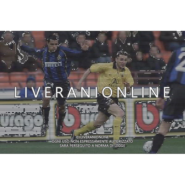 MILANO, 21-02-02 DFP/MARCO LUSSOSO INTER-AEK ATENE (COPPA UEFA) NELLA FOTO: LAKIS AG ALDO LIVERANI S A S