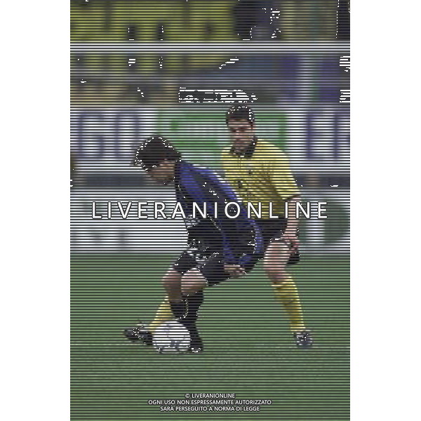 MILANO, 21-02-02 DFP/MARCO LUSSOSO INTER-AEK ATENE (COPPA UEFA) NELLA FOTO: ALVARO RECOBA AG ALDO LIVERANI S A S