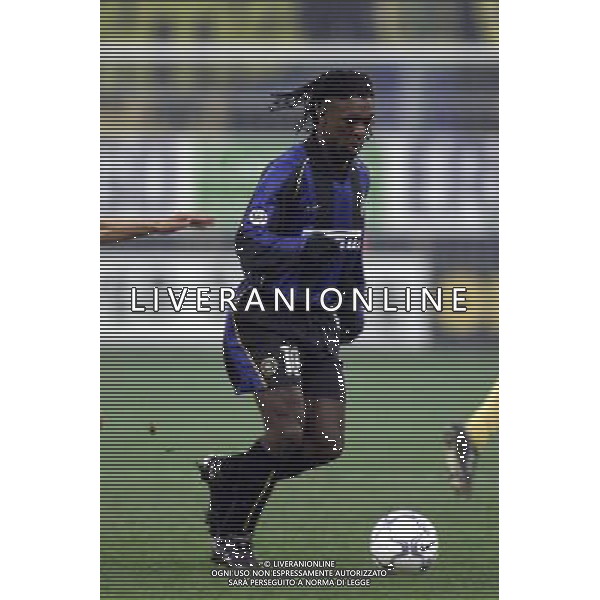 MILANO, 21-02-02 DFP/MARCO LUSSOSO INTER-AEK ATENE (COPPA UEFA) NELLA FOTO: CLARENCE SEEDORF AG ALDO LIVERANI S A S
