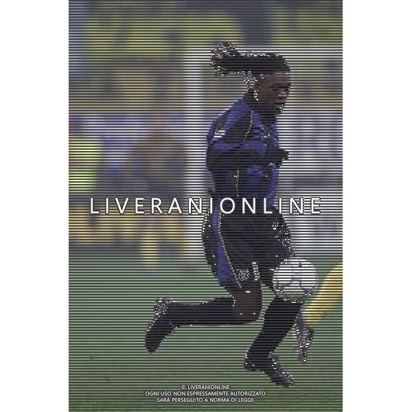 MILANO, 21-02-02 DFP/MARCO LUSSOSO INTER-AEK ATENE (COPPA UEFA) NELLA FOTO: CLARENCE SEEDORF AG ALDO LIVERANI S A S