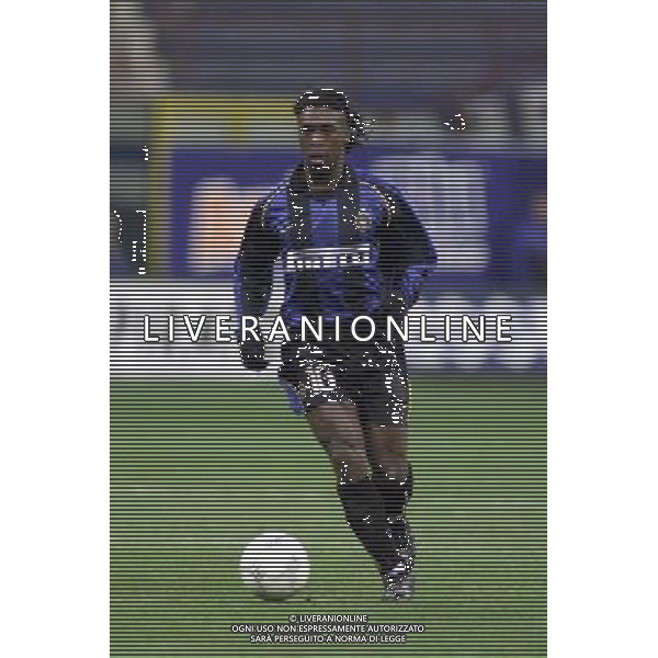 MILANO, 21-02-02 DFP/MARCO LUSSOSO INTER-AEK ATENE (COPPA UEFA) NELLA FOTO: CLARENCE SEEDORF AG ALDO LIVERANI S A S