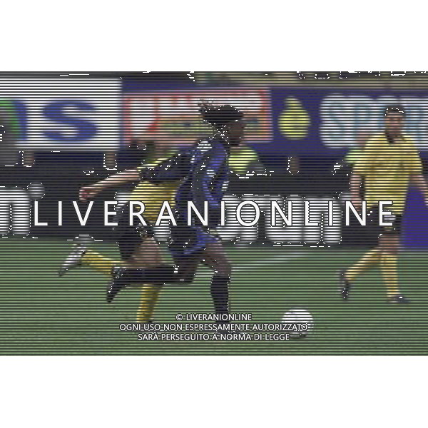MILANO, 21-02-02 DFP/MARCO LUSSOSO INTER-AEK ATENE (COPPA UEFA) NELLA FOTO: CLARENCE SEEDORF AG ALDO LIVERANI S A S