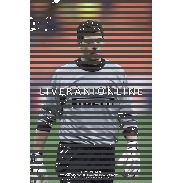 MILANO, 21-02-02 DFP/MARCO LUSSOSO INTER-AEK ATENE (COPPA UEFA) NELLA FOTO: FRANCESCO TOLDO AG ALDO LIVERANI S A S