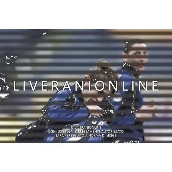 MILANO, 21-02-02 DFP/MARCO LUSSOSO INTER-AEK ATENE (COPPA UEFA) NELLA FOTO: ESULTANZA VENTOLA AG ALDO LIVERANI S A S