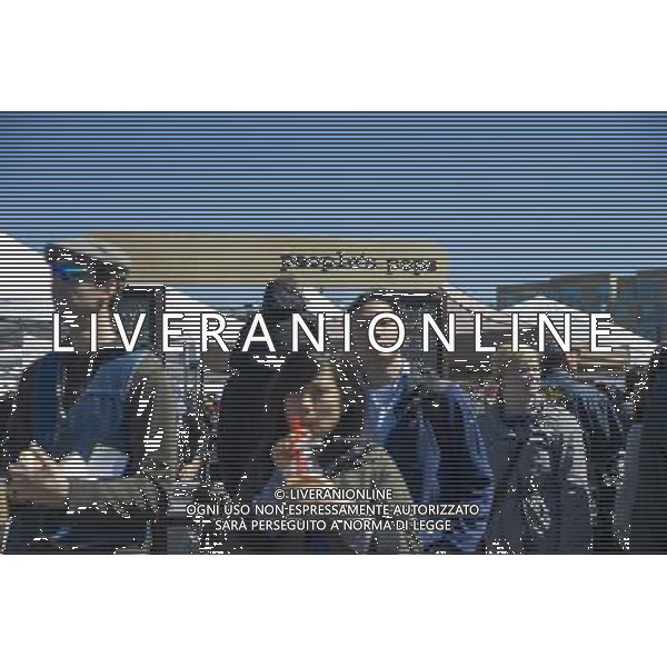 Foodies from around the city flock to opening day at the Smorgasburg in East River State Park in the Williamsburg neighborhood of Brooklyn in New York on Saturday, April 6, 2013. The marketplace features prepared and artisanal foods made in Brooklyn by small entrepreneurs. In the two years the market has been in operation it has provided a venue for numerous chefs and cooks to sell their wares, some of whom have grown into large successful businesses. (å Frances M. Roberts) ©photoshot/AGENZIA ALDO LIVERANI SAS - ITALY ONLY - La vita quotidiana della popolazione di Williamsburg, Brooklyn, New York 6 Aprile 2013.