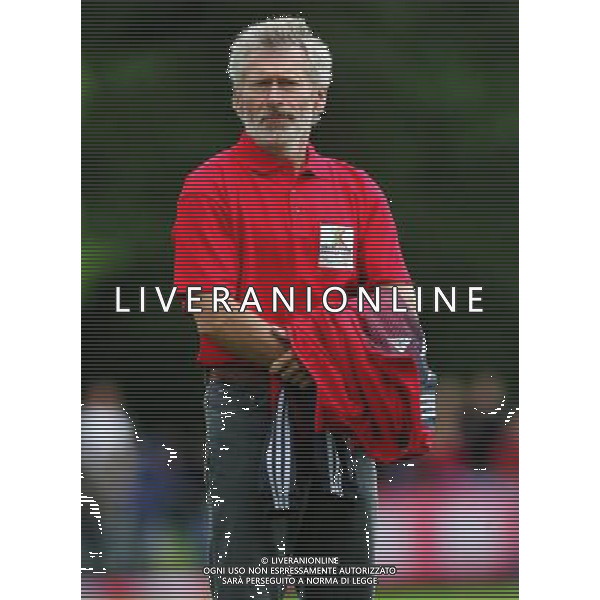 firo Fu§ball 20.05.2006 Fussball Weltmeisterschaft in Deutschland WM 2006 Testspiel in Lahr Nationalmannschaft von Costa Rica - Breitner Auswahl , Bild am Sonntag Aufgebot , 0:2 Bild Trainer Paul Breitner , Portrait copyright by firo sportphoto: Pfefferackerstr. 2aÊ 45894 Gelsenkirchen www.firosportphoto.de mail@firosportphoto.de (Volksbank Bochum-Witten) BLZ.: 430 601 29 Kt. Nr.: 341 117 100 Tel:Ê 0209 - 9304402 Fax:Ê 0209 - 9304443 AG ALDO LIVERANI S A S ONLY ITALY