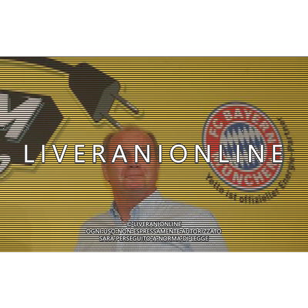 firo Fussball , FBL 25.08.2007 1. Fu§ball Bundesliga Saison 2007/2008 FC Bayern MŸnchen - Hannover 96 , 3:0 Portrait , von Manager Uli Hoeness , Hoene§ , mit dem FCB Logo Stromkabel , lustig , witzig , Highlight Es gelten unsere AGB, einsehbar auf www.firosportphoto.de copyright by firo sportphoto: Pfefferackerstr. 2aÊ 45894 Gelsenkirchen www.firosportphoto.de mail@firosportphoto.de (Volksbank Bochum-Witten) BLZ.: 430 601 29 Kt. Nr.: 341 117 100 Tel:Ê 0209 - 9304402 Fax:Ê 0209 - 9304443 AG ALDO LIVERANI S A S ONLY ITALY