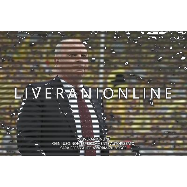 firo FuÃŸball,Fussball, 05.08.2011 1.Bundesliga, Saison 2011/2012 BVB Borussia Dortmund - Hamburger Sport Verein HSV (3:1) Hamburg Bayern PrÃ¤sident Uli HoeneÃŸ MÃ¼nchen Hoeness im Signal Iduna Park vor der SÃ¼dtribÃ¼ne$worldrightsEs gelten unsere AGB, einsehbar auf www.firosportphoto.de copyright by firo sportphoto: Pfefferackerstr. 2aÂ  45894 G e l s e n k i r c h e n www.firosportphoto.de mail@firosportphoto.de (V o l k s b a n k B o c h u m - W i t t e n ) BLZ.: 430 601 29 Kt. Nr.: 341 117 100 Tel:Â  0209 - 9304402 Fax:Â  0209 - 9304443 AG ALDO LIVERANI S A S ONLY ITALY