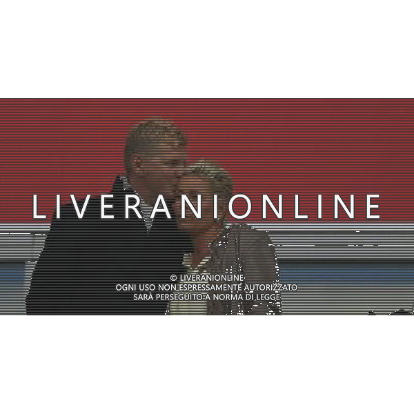 firo FuÃŸball, Fussball, 23.04.2013 Uefa Champions League, CL Saison 2012/2013 Halbfinale, Hinspiel FCB FC Bayern MÃ¼nchen, Muenchen - FC Barcelona Stefan Effenberg, Kuss, Ehefrau $worldrights Es gelten unsere AGB, einsehbar auf www.firosportphoto.de copyright by firo sportphoto: Coesfelder Str.207 48249 DÃ¼lmen www.firosportphoto.de mail@firosportphoto.de (V o l k s b a n k B o c h u m - W i t t e n ) BLZ.: 430 601 29 Kt. Nr.: 341 117 100 Tel:Â  02594 - 9916004 Fax:Â 02594 - 9916005 AG ALDO LIVERANI S A S ONLY ITALY