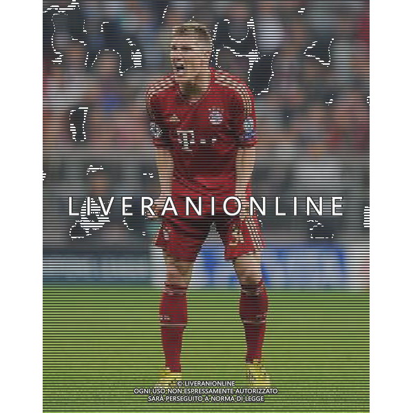 firo Fu§ball,Fussball, 23.04.2013 Uefa Champions League, Saison 2012/2013 Halbfinale, Hinspiel, FC Bayern MŸnchen, Muenchen, FCB, - FC Barcelona, 4 : 0, ganze Figur, Gestik, Bastian Schweinsteiger, Bayern, witz, humor, $worldrightsEs gelten unsere AGB, einsehbar auf www.firosportphoto.de copyright by firo sportphoto: Coesfelder Str.207 48249 DŸlmen www.firosportphoto.de mail@firosportphoto.de (V o l k s b a n k B o c h u m - W i t t e n ) BLZ.: 430 601 29 Kt. Nr.: 341 117 100 Tel:Ê 02594 - 9916004 Fax:Ê02594 - 9916005 AG ALDO LIVERANI S A S ONLY ITALY