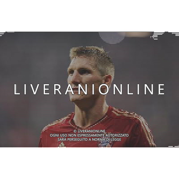 firo Fu§ball,Fussball, 23.04.2013 Uefa Champions League, Saison 2012/2013 Halbfinale, Hinspiel, FC Bayern MŸnchen, Muenchen, FCB, - FC Barcelona, 4 : 0, Portrait, Bastian Schweinsteiger, Bayern, $worldrightsEs gelten unsere AGB, einsehbar auf www.firosportphoto.de copyright by firo sportphoto: Coesfelder Str.207 48249 DŸlmen www.firosportphoto.de mail@firosportphoto.de (V o l k s b a n k B o c h u m - W i t t e n ) BLZ.: 430 601 29 Kt. Nr.: 341 117 100 Tel:Ê 02594 - 9916004 Fax:Ê02594 - 9916005 AG ALDO LIVERANI S A S ONLY ITALY