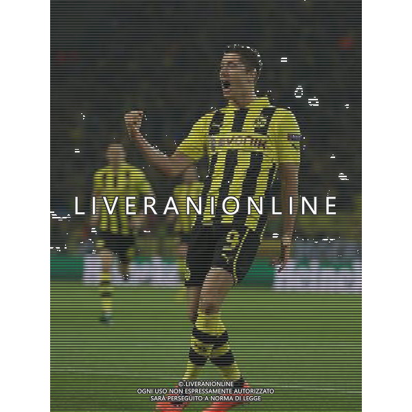 firo : FuÃŸball,Fussball, 24.04.2013 CL, Champions League, Saison 2012/2013 Halbfinale,Semifinal,Hinspiel, BVB, Borussia Dortmund - Real Madrid Jubel LEWANDOWSKI $worldrightsEs gelten unsere AGB, einsehbar auf www.firosportphoto.de, copyright by firo sportphoto: Coesfelder Str. 207 D-48249 DÃ¼lmen www.firosportphoto.de mail@firosportphoto.de (V o l k s b a n k B o c h u m - W i t t e n ) BLZ.: 430 601 29 Kt. Nr.: 341 117 100 Tel:Â  +49-2594-9916004 Fax:Â +49-2594-9916005 ag aldo liverani s a s only italy