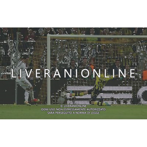 firo : FuÃŸball,Fussball, 24.04.2013 CL, Champions League, Saison 2012/2013 Halbfinale,Semifinal,Hinspiel, BVB, Borussia Dortmund - Real Madrid Tor RONALDO zum 1:1 $worldrightsEs gelten unsere AGB, einsehbar auf www.firosportphoto.de, copyright by firo sportphoto: Coesfelder Str. 207 D-48249 DÃ¼lmen www.firosportphoto.de mail@firosportphoto.de (V o l k s b a n k B o c h u m - W i t t e n ) BLZ.: 430 601 29 Kt. Nr.: 341 117 100 Tel:Â  +49-2594-9916004 Fax:Â +49-2594-9916005 ag aldo liverani s a s only italy