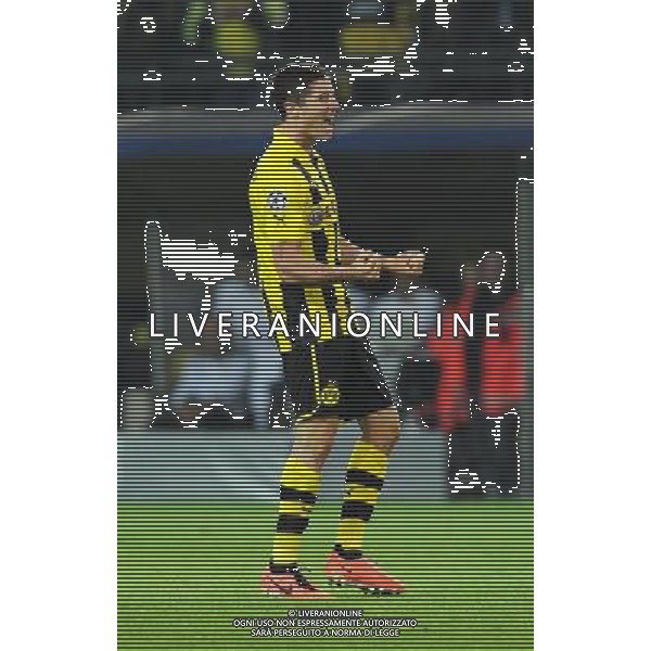 firo Fu§ball,Fussball, 24.04.2013 CL, UEFA Champions League, Saison 2012/2013, Halbfinale, Semifinal BVB, Borussia Dortmund - Real Madrid CF 4:1 Torjubel, Jubel, Robert Lewandowski, BVB, Gestik $worldrightsEs gelten unsere AGB, einsehbar auf www.firosportphoto.de copyright by firo sportphoto: Coesfelder Stra§e 207Ê 48249 D † L M E N (Duelmen) www.firosportphoto.de mail@firosportphoto.de (V o l k s b a n k B o c h u m - W i t t e n ) BLZ.: 430 601 29 Kt. Nr.: 341 117 100 Tel:Ê 02594-9916004 Fax:Ê 02594-9916005 AG ALDO LIVERANI S A S ONLY ITALY