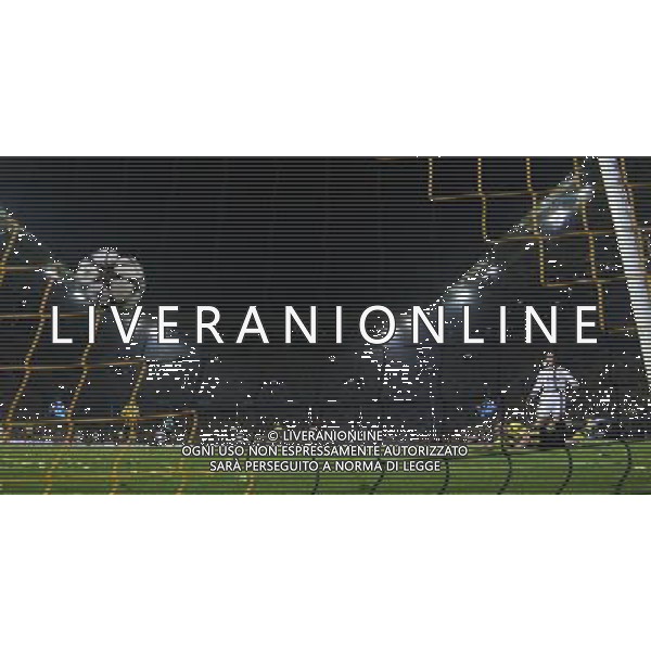 firo FuÃŸball,Fussball, 24.04.2013 Champions League Halbfinale Saison 2012/2013 BVB Borussia Dortmund - Real Madrid Hintertor remote Tor zum 1:1 durch Cristiano Ronaldo GEGEN Åukasz Piszczek $worldrightsEs gelten unsere AGB, einsehbar auf www.firosportphoto.de copyright by firo sportphoto: Coesfelder StraÃŸe 207 48249 DÃ¼lmen Duelmen www.firosportphoto.de mail@firosportphoto.de (V o l k s b a n k B o c h u m - W i t t e n ) BLZ.: 430 601 29 Kt. Nr.: 341 117 100 Tel:Â  0209 - 9304402 Fax:Â  0209 - 9304443 AG ALDO LIVERANI S A S ONLY ITALY