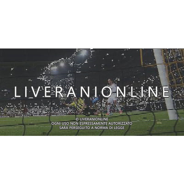 firo FuÃŸball,Fussball, 24.04.2013 Champions League Halbfinale Saison 2012/2013 BVB Borussia Dortmund - Real Madrid Hintertor remote Tor zum 1:1 durch Cristiano Ronaldo GEGEN Åukasz Piszczek $worldrightsEs gelten unsere AGB, einsehbar auf www.firosportphoto.de copyright by firo sportphoto: Coesfelder StraÃŸe 207 48249 DÃ¼lmen Duelmen www.firosportphoto.de mail@firosportphoto.de (V o l k s b a n k B o c h u m - W i t t e n ) BLZ.: 430 601 29 Kt. Nr.: 341 117 100 Tel:Â  0209 - 9304402 Fax:Â  0209 - 9304443 AG ALDO LIVERANI S A S ONLY ITALY