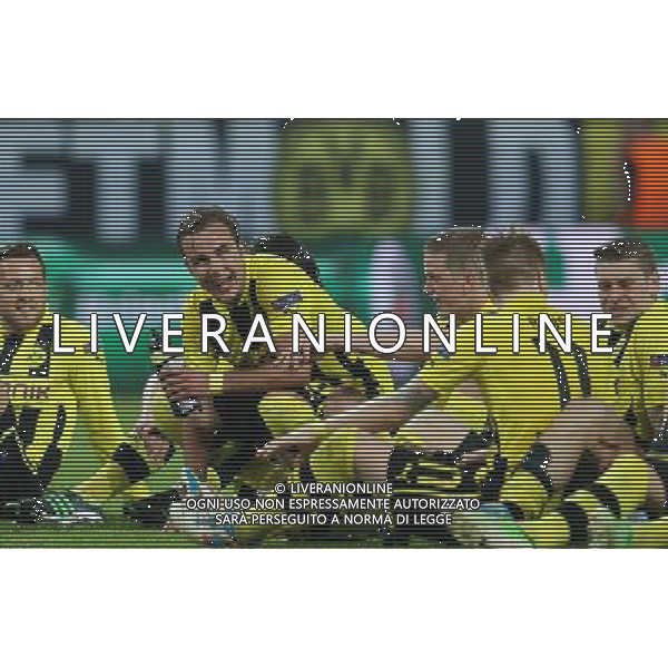 firo FuÃŸball,Fussball, 24.04.2013 Champions League Halbfinale Saison 2012/2013 BVB Borussia Dortmund - Real Madrid 4:1 SchluÃŸjubel Mario GÃ¶tze $worldrightsEs gelten unsere AGB, einsehbar auf www.firosportphoto.de copyright by firo sportphoto: Coesfelder StraÃŸe 207 48249 DÃ¼lmen Duelmen www.firosportphoto.de mail@firosportphoto.de (V o l k s b a n k B o c h u m - W i t t e n ) BLZ.: 430 601 29 Kt. Nr.: 341 117 100 Tel:Â  0209 - 9304402 Fax:Â  0209 - 9304443 AG ALDO LIVERANI S A S ONLY ITALY