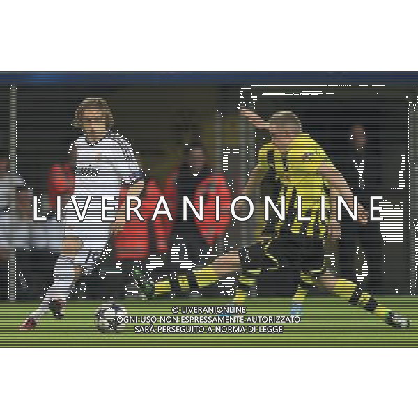 firo Fu§ball,Fussball, 24.04.2013 CL, Champions League, Saison 2012/2013 BVB Borussia Dortmund, Real Madrid CF, Halbfinale, Hinspiel, Road to Wembley, Dortmund - Madrid, BVB - Real, Zweikampf, Luka Modric, Real Madrid, gegen Sven BENDER, BVB Borussia Dortmund, $worldrightsEs gelten unsere AGB, einsehbar auf www.firosportphoto.de copyright by firo sportphoto: Coesfelder Str. 207 D- 48249 DŸlmen www.firosportphoto.de mail@firosportphoto.de (V o l k s b a n k B o c h u m - W i t t e n ) BLZ.: 430 601 29 Kt. Nr.: 341 117 100 Tel: +49-2594 - 9916004 Fax: +49-2594 - 9916005 AG ALDO LIVERANI S A S ONLY ITALY