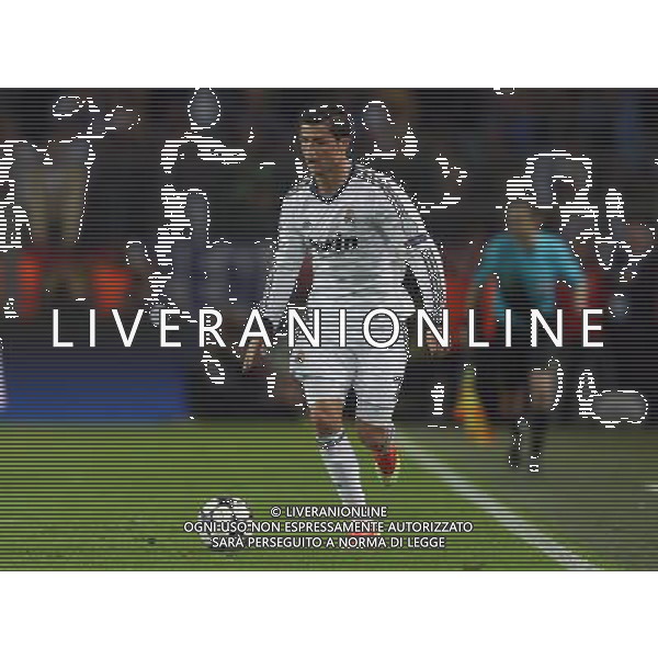 firo FuÃŸball,Fussball, 24.04.2013 Champions League Halbfinale Saison 2012/2013 BVB Borussia Dortmund - Real Madrid 4:1 Einzelaktion Cristiano Ronaldo $worldrightsEs gelten unsere AGB, einsehbar auf www.firosportphoto.de copyright by firo sportphoto: Coesfelder StraÃŸe 207 48249 DÃ¼lmen Duelmen www.firosportphoto.de mail@firosportphoto.de (V o l k s b a n k B o c h u m - W i t t e n ) BLZ.: 430 601 29 Kt. Nr.: 341 117 100 Tel:Â  0209 - 9304402 Fax:Â  0209 - 9304443 AG ALDO LIVERANI S A S ONLY ITALY