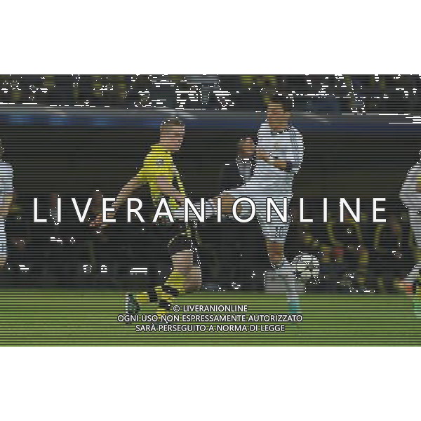 firo Fu§ball,Fussball, 24.04.2013 CL, UEFA Champions League, Saison 2012/2013, Halbfinale, Semifinal BVB, Borussia Dortmund - Real Madrid CF Zweikampf, Sven Bender, BVB, Mesut …ZIL, OEZIL, Real $worldrightsEs gelten unsere AGB, einsehbar auf www.firosportphoto.de copyright by firo sportphoto: Coesfelder Stra§e 207Ê 48249 D † L M E N (Duelmen) www.firosportphoto.de mail@firosportphoto.de (V o l k s b a n k B o c h u m - W i t t e n ) BLZ.: 430 601 29 Kt. Nr.: 341 117 100 Tel:Ê 02594-9916004 Fax:Ê 02594-9916005 AG ALDO LIVERANI S A S ONLY ITALY