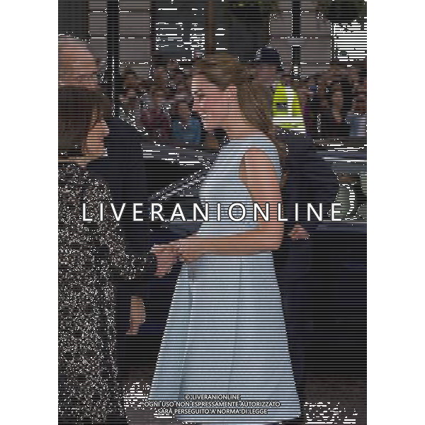 24/03/2013 Kate Catherine Katherine Middleton Duchess Of Cambridge Celebrates The Works Of The Art Room Charity National Portrait Gallery London ©PHOTOSHOT/AGENZIA ALDO LIVERANI SAS - ITALY ONLY - REALI INGLESI: Kate Middleton Duchessa di Cambridge al National Portrait Gallery, Londra, Inghilterra, Regno Unito 24 aprile 2013