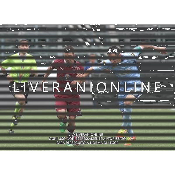 BERGAMO 30 APRILE 2013 , NELLA FOTO mario pacilli vs pierre regonesi ,ph.moro/ALDO LIVERANI ALBINOLEFFE - TRAPANI CAMPIONATO LEGA PRO 28/04/2013 ©/AGENZIA ALDO LIVERANI SAS